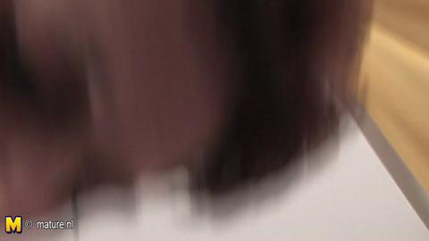 28058