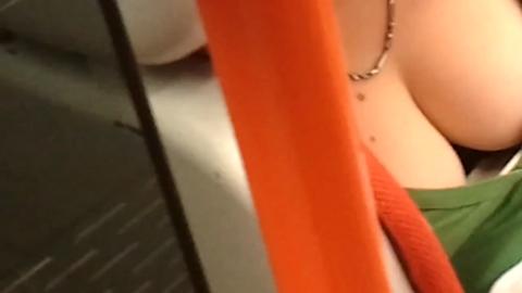 10473
